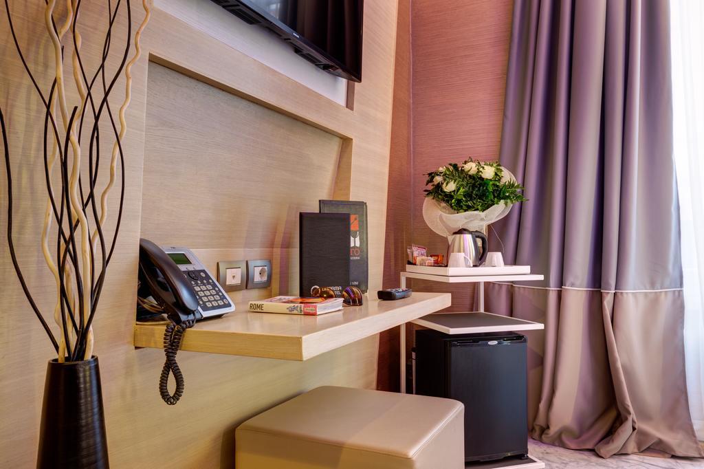 Dharma Luxury Hotel Рим Экстерьер фото